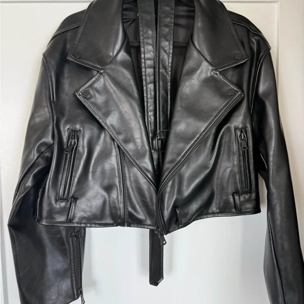 LIONESS - STATEN ISLAND JACKET IN BLACK - Picture 12 of 16